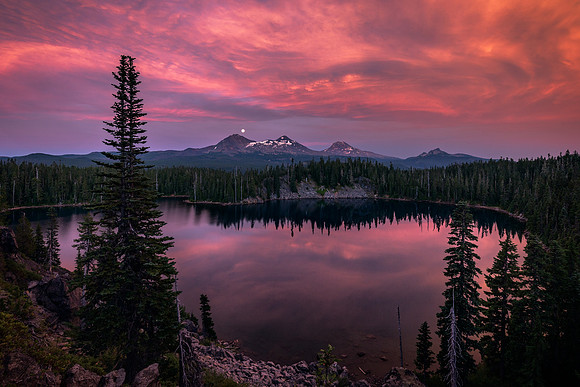 Three Sisters Sunset Moonrise